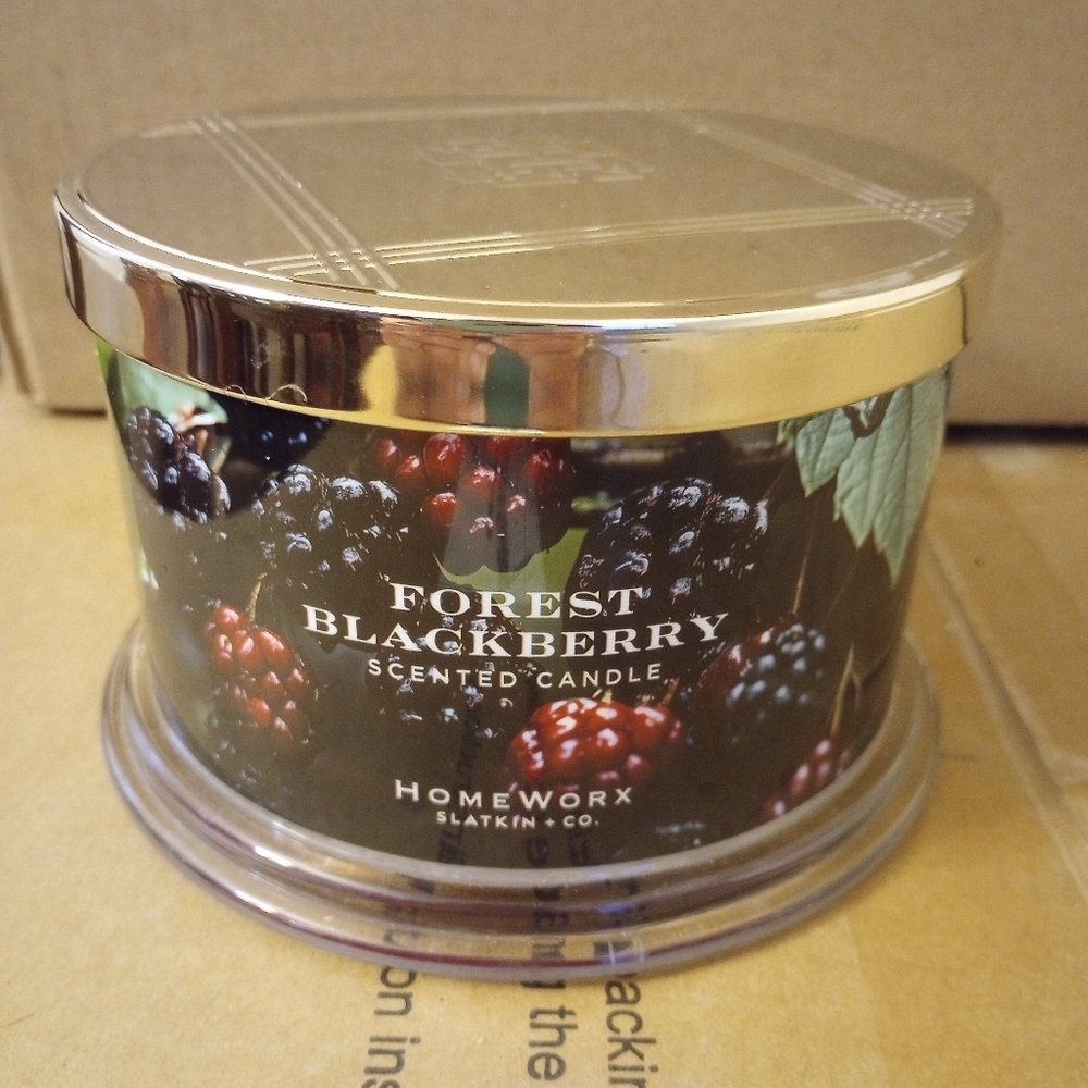 Homeworx Forest Blackberry Candle 18 oz. four wick candle